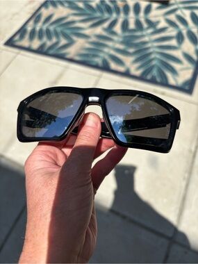 Ray-Ban Justin Black Matte Square Frame Sunglasses with Dark Lenses